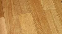 产品评测：墨雅澜地板本色番龙眼实木地板