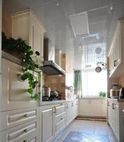 案例：狭长厨房怎么破 用整体橱柜合理布局