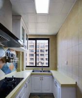 案例：狭长厨房怎么破 用整体橱柜合理布局