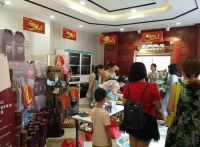 热烈祝贺尚品本色木门鹰潭新店开业活动圆满成功