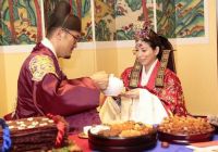 案例：刘亦菲要嫁去韩国了？韩式衣柜如何抓取女神心