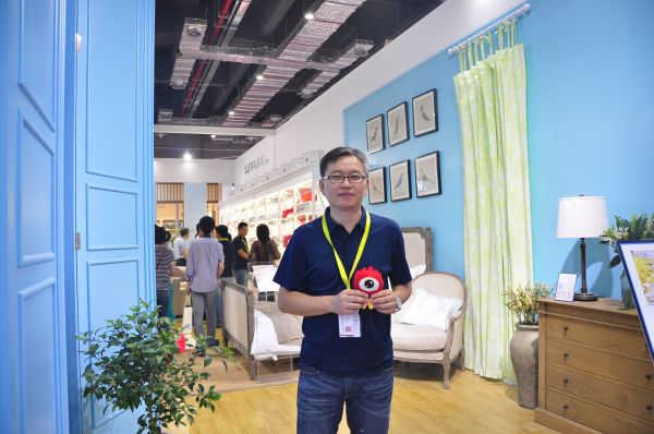 上海英侬纺织有限公司总经理高鹏接受新浪家居采访