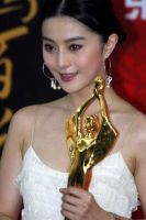 顶固衣柜：冰冰生日快乐！细数冰冰“女王养成记”