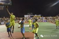 只为一睹众球王风采！暴雨加转场无法阻挡CCBA球迷热情