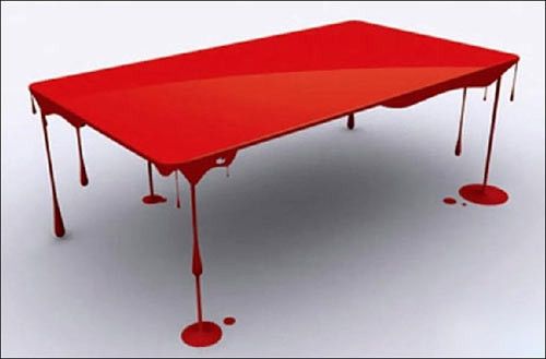 滴血的桌子