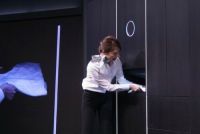 懒人福利：松下推出可以叠衣服的智能衣柜laundroid