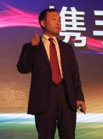裸眼3D电视+裸眼3D手机正式亮相