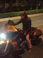 我有Harley Davidson and Tattoo，和我约吗？