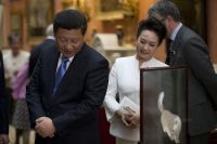英女王陪习近平参观皇家藏品