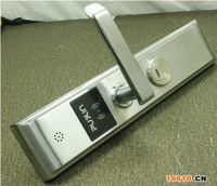 科技、安全、便捷、时尚——普鑫GYFD9012智能锁“横空出世”