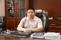 努力留住忠诚的经销商——专访佛山市柯莱斯勒门窗有限公司总经理黄小勇