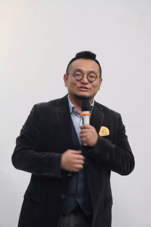 积优设计联合服务社创办人慎重波发言