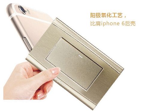 采用铝镁合金材质的公牛装饰开关G21