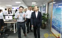 中国国际文化传播中心党组书记龙宇翔视察鼎益丰