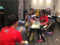 兵分两路 新浪家居直播天团帮你跑卖场！