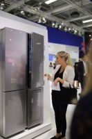 卡萨帝全球首创悬浮显示恒温养鲜冰箱 IFA获奖