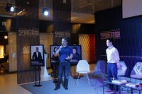 昨日，美国设计明星Campion Platt把艺展带入了“好莱坞时间”
