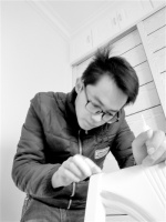 家具修补师，楼宇穿梭间奔着自己的梦