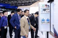 AWE海尔和宴冰箱有多“黑”?五感告诉您!