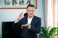橙家CEO亲临老客户家检修房子，认真到业主都怕