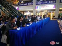 媒体解读 简一大理石创新瓷砖新领域瓷砖可以除甲醛