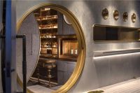 李文强作品｜炼金术酒吧·美式的空间游戏