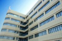 幕墙与一名微晶的邂逅，打造绿色医院健康“新封面”