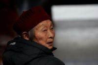 父母年龄大了，忙碌的你会送他们去养老院吗？