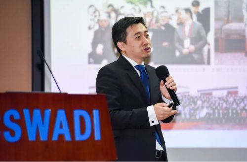 中国建筑学会室内设计分会秘书长陈亮