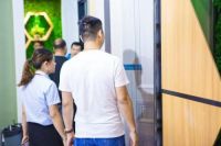 艺术+活力|群喜木门于建博会，打造年轻人的专属舞台