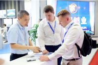 凤铝罗艺隆、万里：精工生产，稳占行业制高点