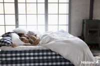 走近海丝腾工厂，追溯经典品牌百年历史