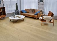 金钢铂林李文娟：敢“正面刚”的女总裁