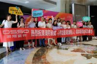 寻人启事！全国紧急通知，如见此人速与我们联系！