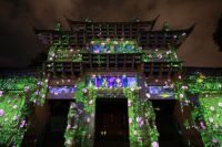 科技延续东巴文化Vivitek(丽讯)投影机打造绝美木府灯光秀