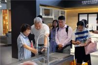 中国整体厨房行业考察行之走进金牌