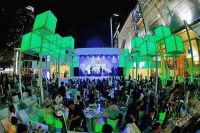 2019西安首届龙虾狂欢节，8月23日盛大开幕！惊喜送不停！