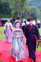 “八月国风 瑞想霓裳” 想的电热毛巾架年中酒会圆满举办