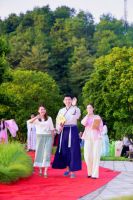 “八月国风 瑞想霓裳” 想的电热毛巾架年中酒会圆满举办