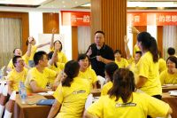 肯帝亚9.15超级地板节誓师起航，球星价到，全国放价！