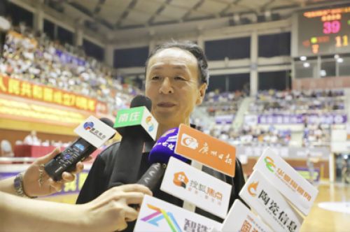 佛山市文化广电旅游体育局副调研员刘功平先生（上图）
