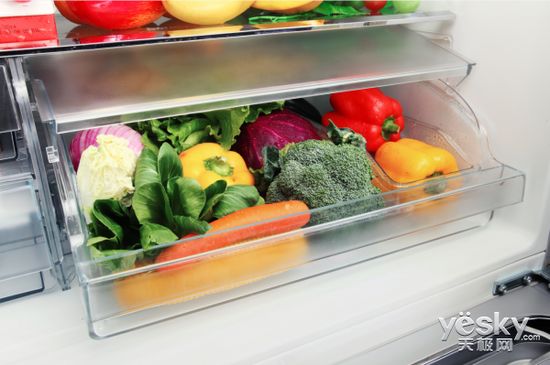 智能冰箱多元功能齐头并进 还能实时监控食材保鲜