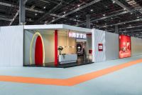 顾家工艺上海展亮相，37年匠心坚持，用极简设计定义极致舒适生活