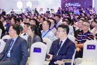 集齐225位董事长的秋季大会，红星美凯龙又官宣了哪些大招