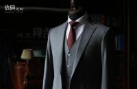 成都梧桐西服定制为消费者带来更好的西装穿着体验