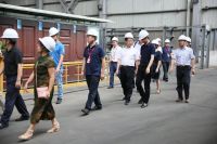 攀钢集团董事长段向东一行莅临和乐门业参观调研