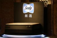 安享好眠，传承百年——腾讯家居主编张永志对话百年床垫品牌丝涟