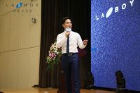 主动进攻！LAZBOY（中国）经销商大会“浪漫来袭”