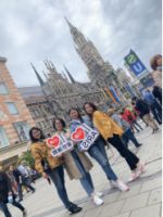 大爱欧洲游，爱依瑞斯携“爱粉”浪迹欧洲