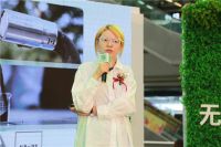 大咖云集  在无漆时尚大秀中邂逅健康生活